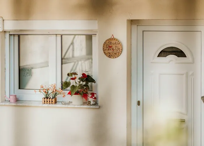 Aigli Apartament *